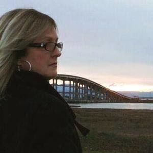 Meet your Posher, Debbie